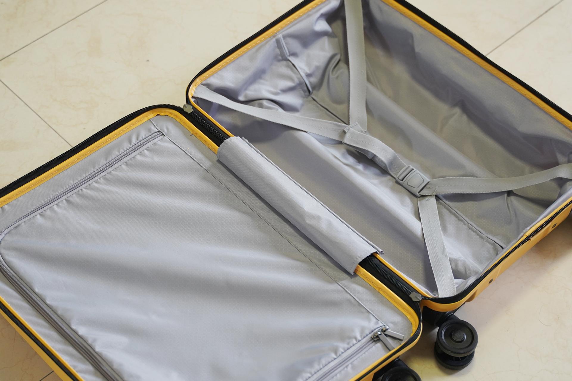 地平线8铝镁合金拉杆箱,地平线拉杆箱和elle拉杆箱哪个好