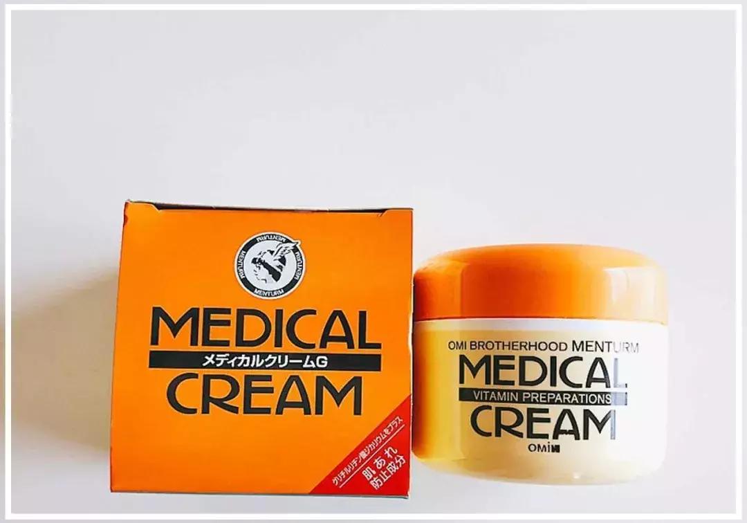 足部护理滋润皮肤让足部保持舒适,秋冬季足部护理