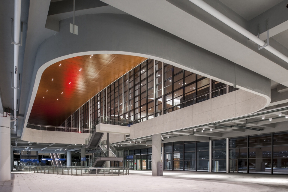 港珠澳大桥人工岛遇见大桥观景台,港珠澳大桥人工岛口岸过澳门攻略