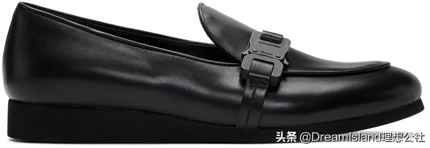 街拍白色乐福鞋,达妹街拍图文