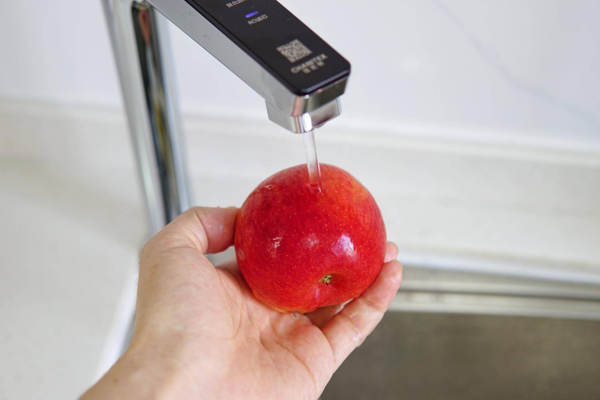 佳尼特冷热一体净水器优缺点,净热一体厨下净水机推荐