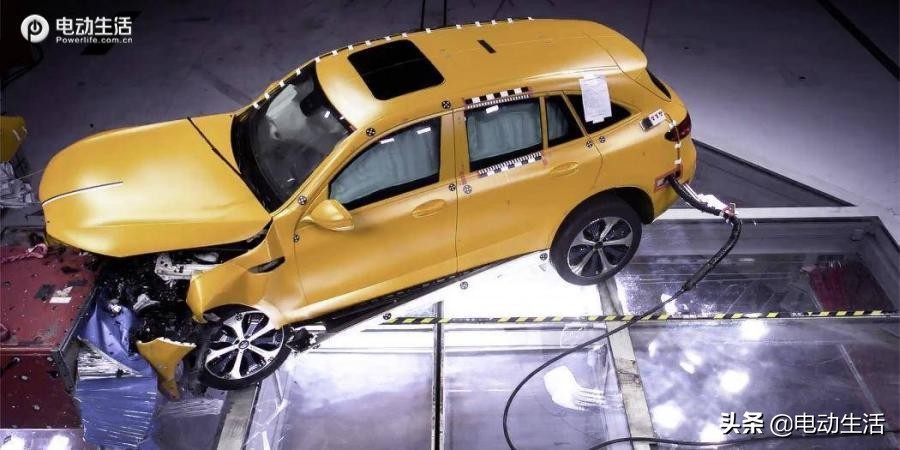 奔驰eqe科技,奔驰科技最新