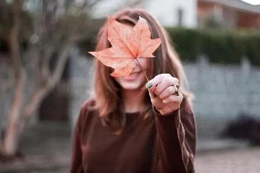 女人没有爱情谁对她好就跟谁走,女生没有爱情谁对她好她就跟谁走