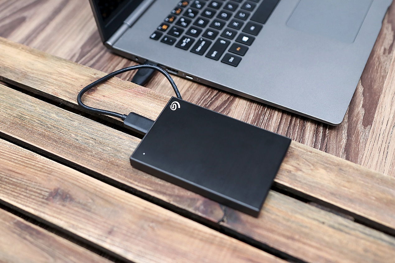 希捷性价比高的移动硬盘,希捷新睿品移动硬盘