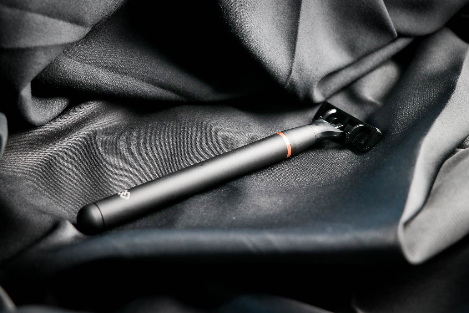 天猫男人玩具！特种钢材，仅199元质感不输特斯拉，男粉：有内味