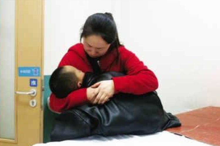 小孩身上有股臭味怎么去除,小朋友身上有臭味怎么办