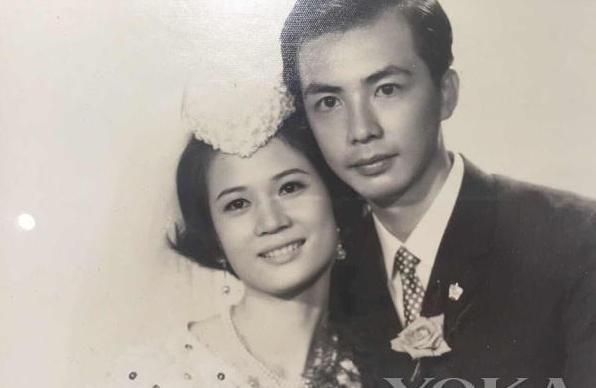 “爸妈,你俩怎么在一起的”,父母颜值差距大,网友:所以我普通