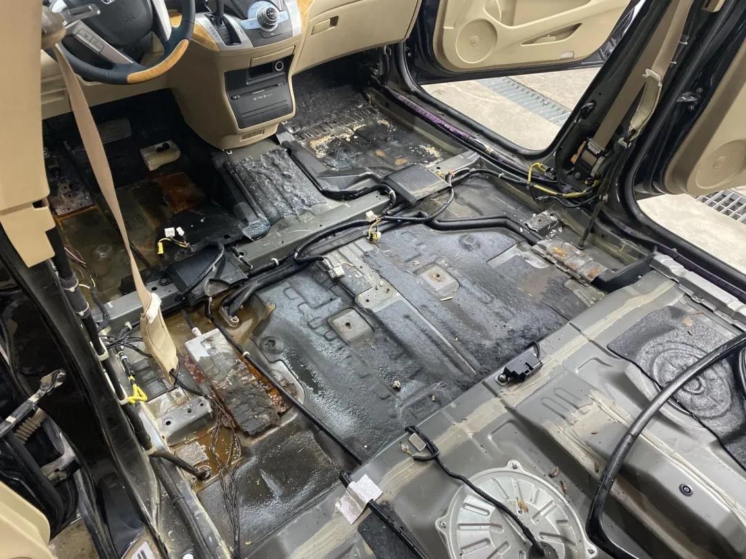 怪兽修车翻新的视频,怪兽修车翻新奥迪q7