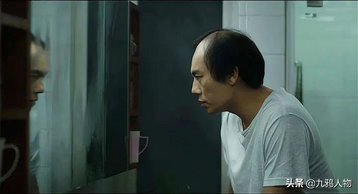 人生最可怕的事，是不知道身边躺着个张东升