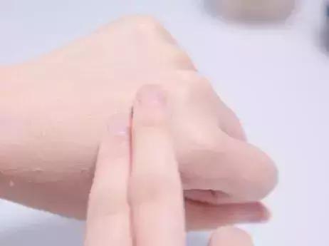 十大公认好用的粉底液排名滋润型,适合秋冬各种皮肤的粉底液