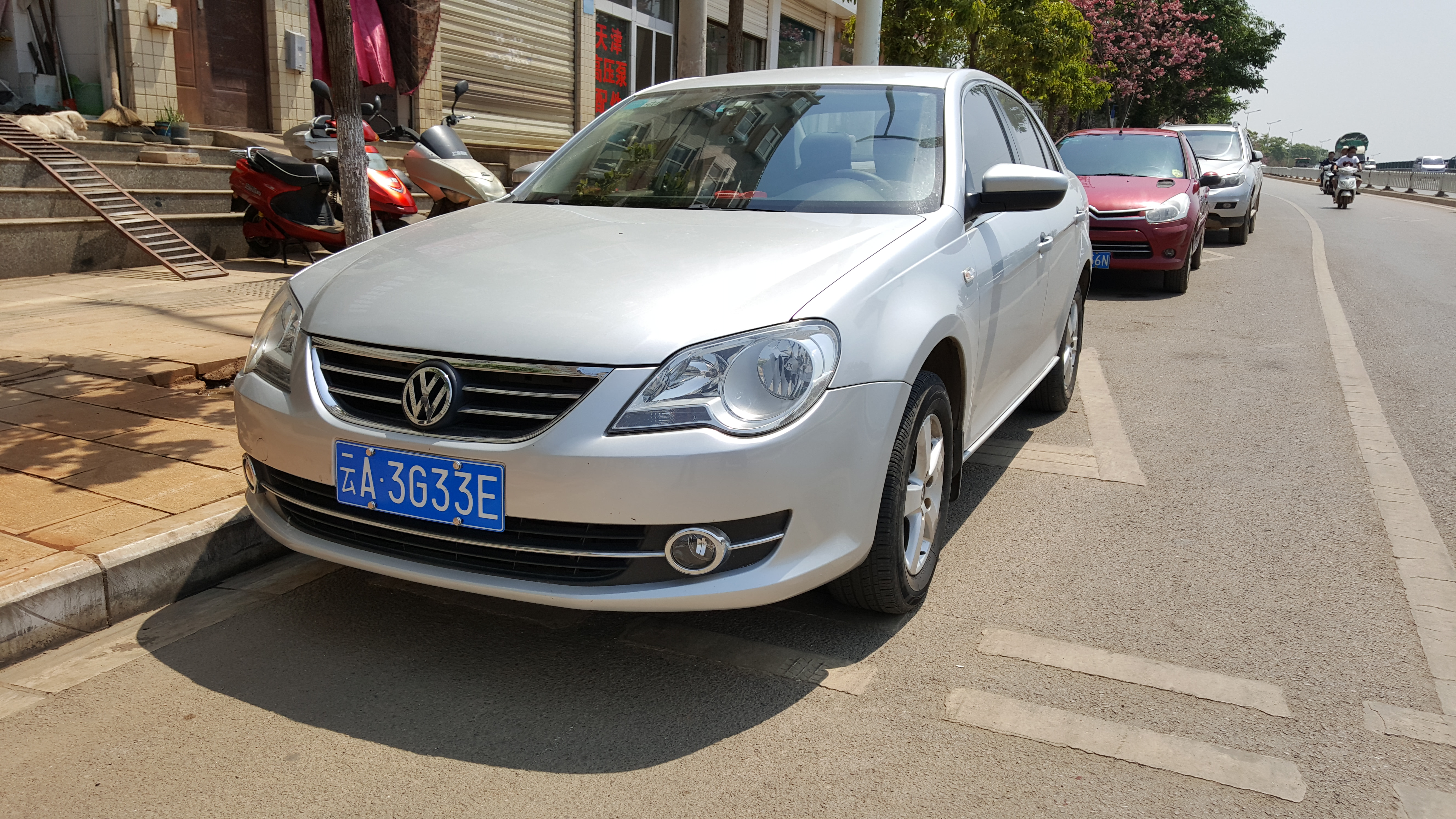 三年换了6辆车,三年换了六辆车