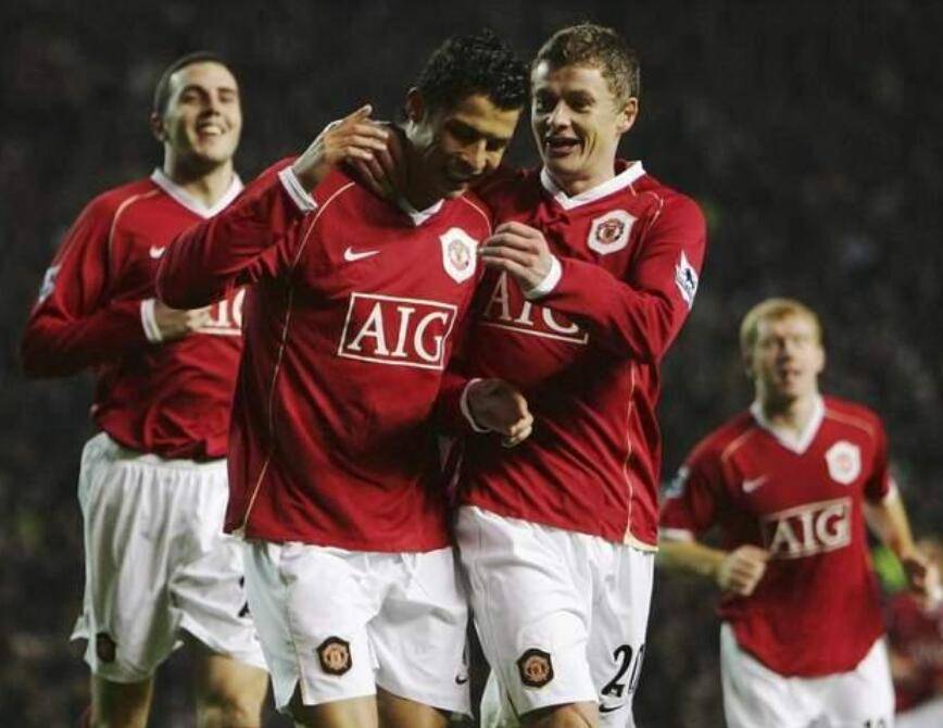 一语成谶道破天机,瓜迪奥拉曼联赛后采访提到c罗