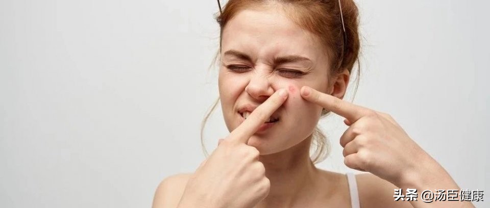 上班要戴口罩怎么避免长痘,戴口罩出油长痘痘怎么办