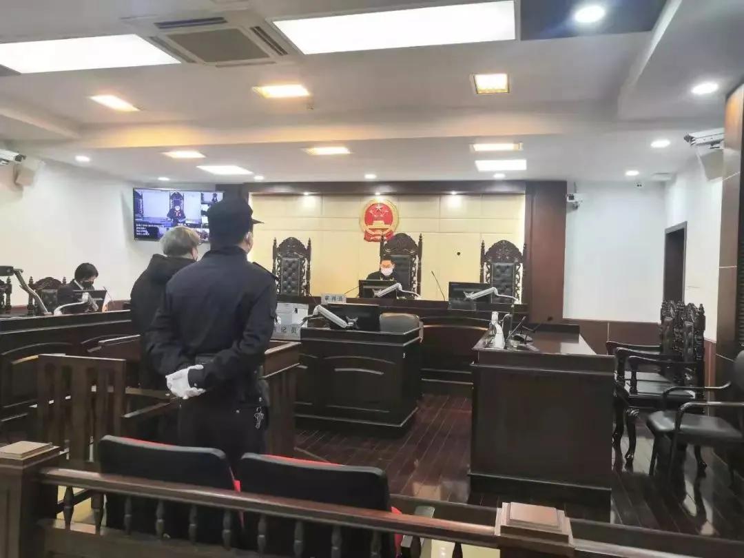 严惩贩卖口罩,贩卖口罩帮凶怎么定罪