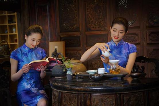 美丽空姐的灿烂笑容,美丽空姐甜美笑容