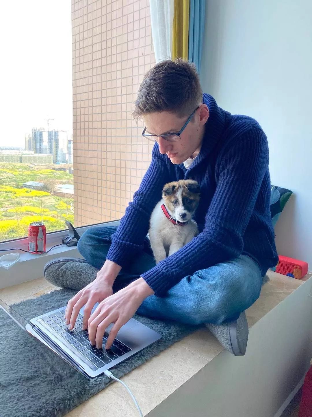 成实外国际部颜值主播全部上线，学生靠课堂表现“打赏”老师