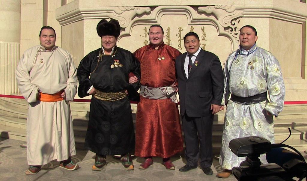 这个日本万人敬仰的小哥,要成为蒙古国总统了?