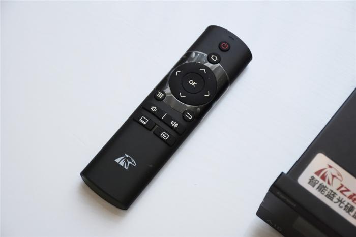 亿格瑞a10二代和芝杜z1000哪个好,亿格瑞a10怎么装硬盘