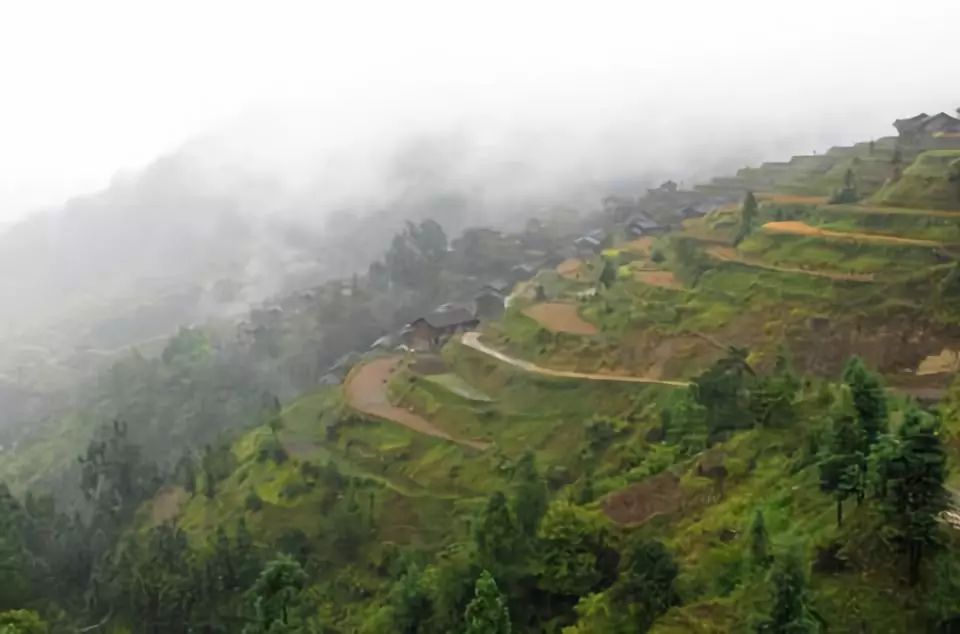 贵州黔东南千户苗寨,贵州黔东南苗寨