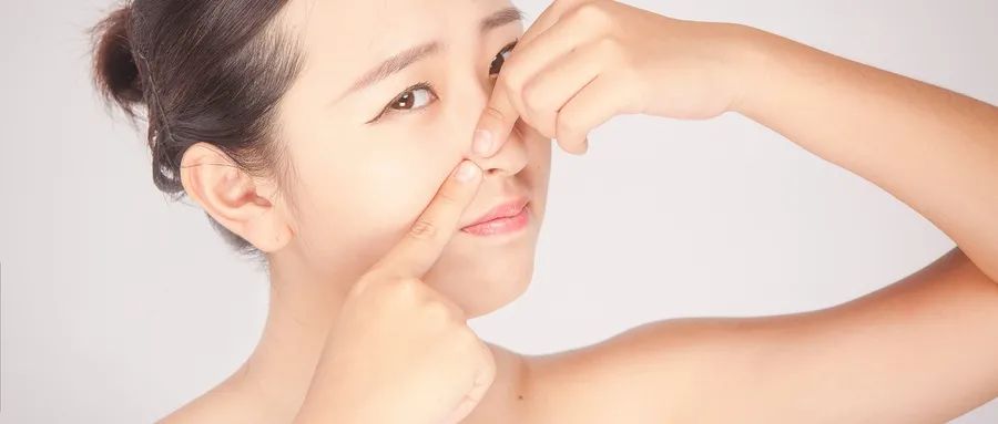 爱挤痘痘和黑头是什么病,为什么有些人喜欢挤黑头