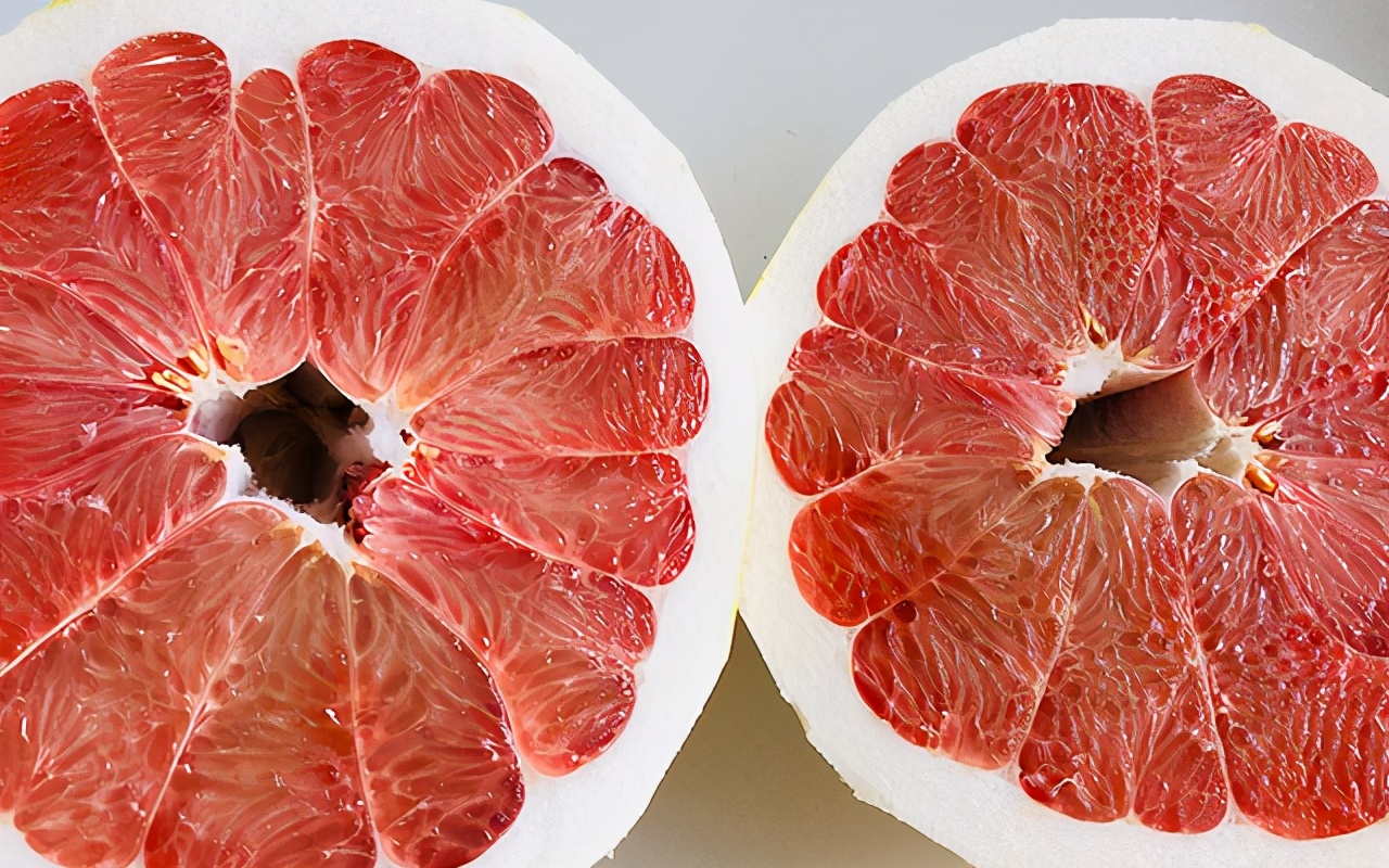 教你做冬天适合喝的蜂蜜柚子茶,秋冬必备蜂蜜柚子茶赶快get起来吧