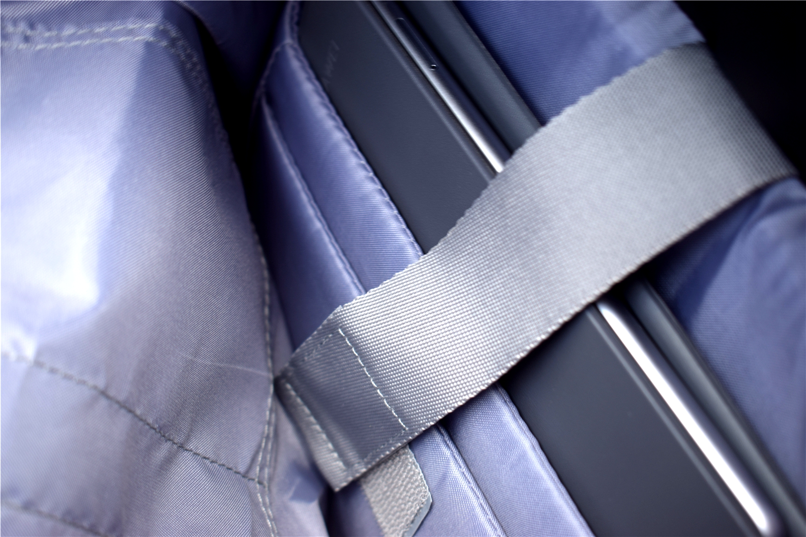 黑色软皮双肩包测评,耐脏双肩包测评