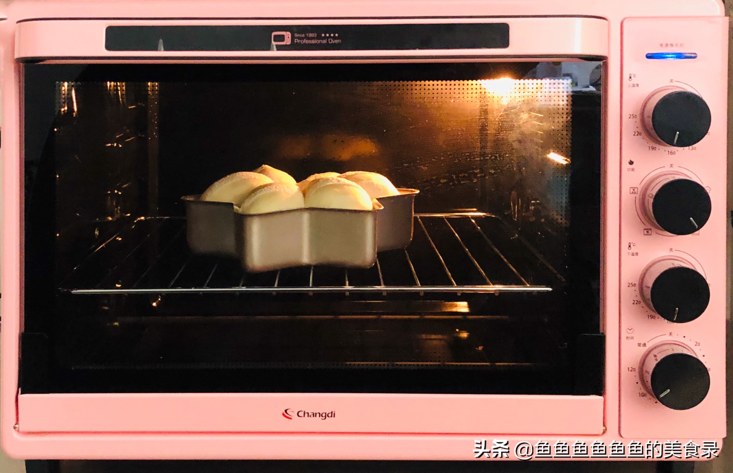 怎样用面包机做出松软拉丝的面包,用面包机如何做出松软拉丝的面包