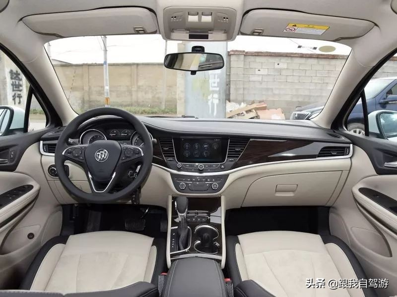 两厢马自达3和高尔夫哪个好,两厢小钢炮马自达3