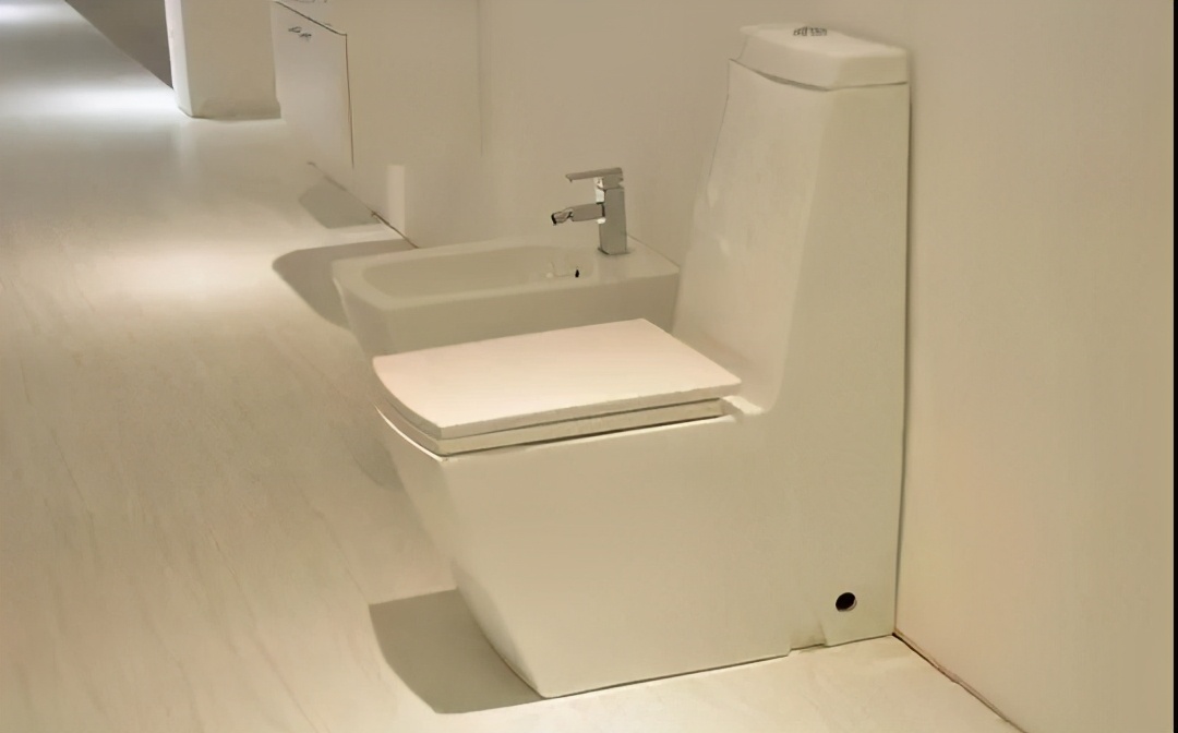 亚通管道家装课堂|家中漏水怎么办?亚通给你上干货