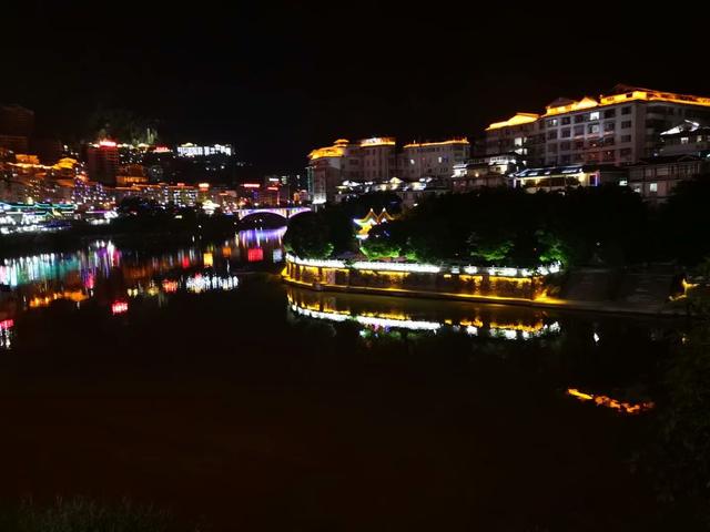 龙胜小城夜景视频,桂林龙胜有多漂亮