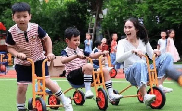 扎堆叫“雨萱”的时代过去了，新一批雷同名字接踵而来，老师无奈