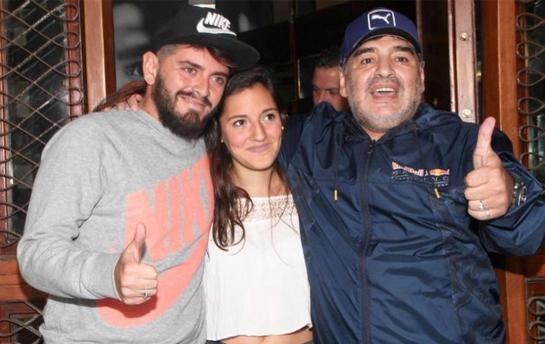 去世马拉多纳,马拉多纳被悼念