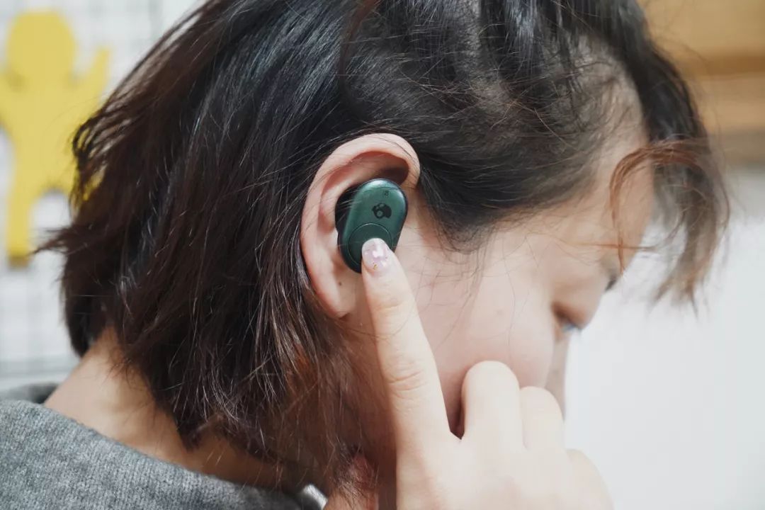 真无线头戴式耳机,骷髅头真无线耳机