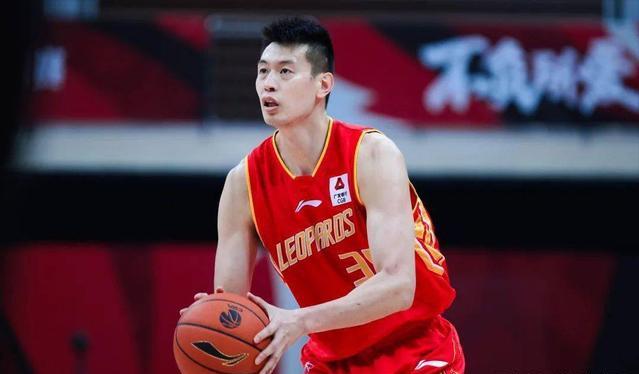 孙悦退役,王治郅前队友成CBA最老球员,效力冠军球队场均12.7分