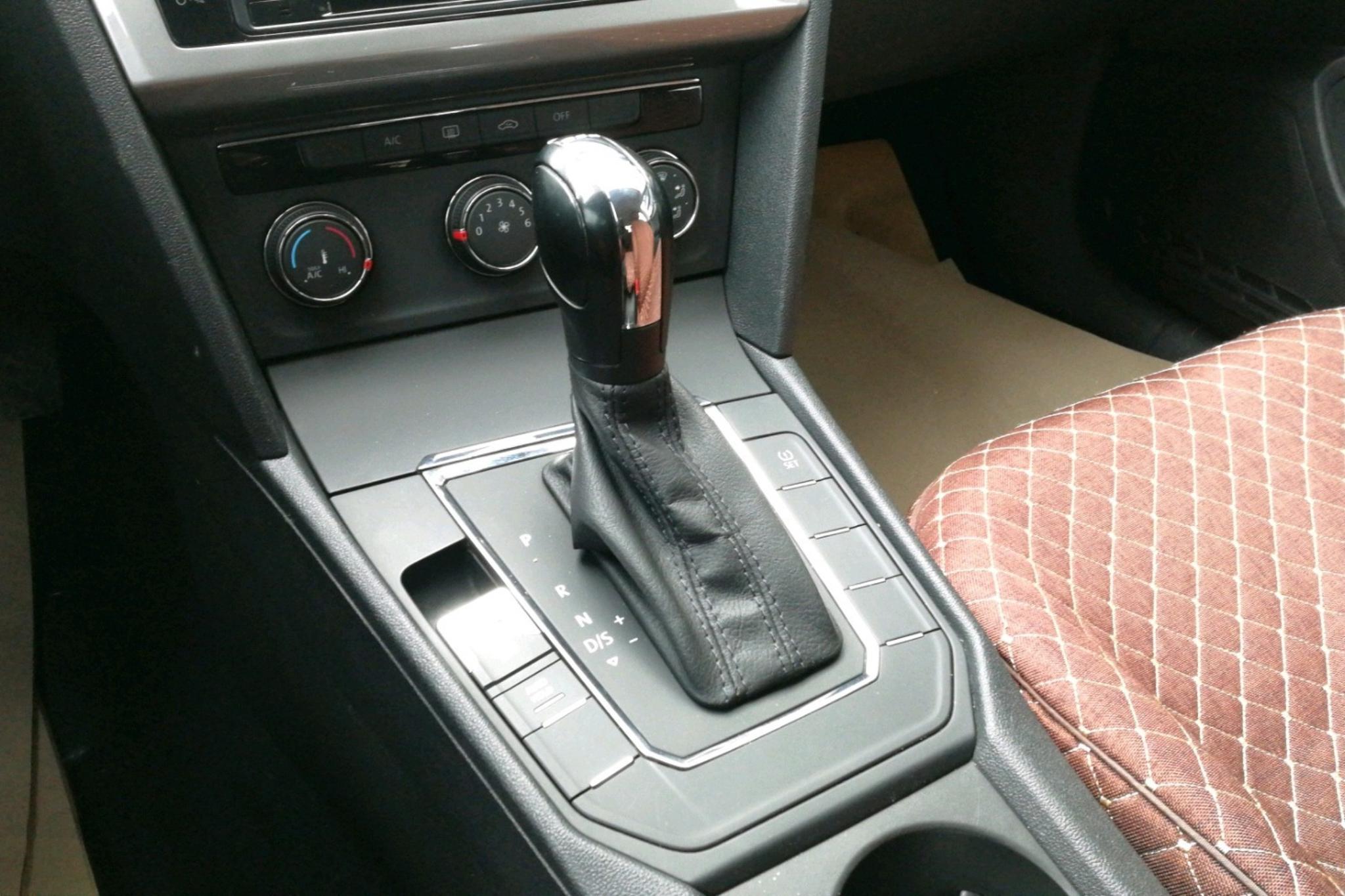 凌渡变速箱发抖,大众凌渡变速箱咔咔咔响抖动