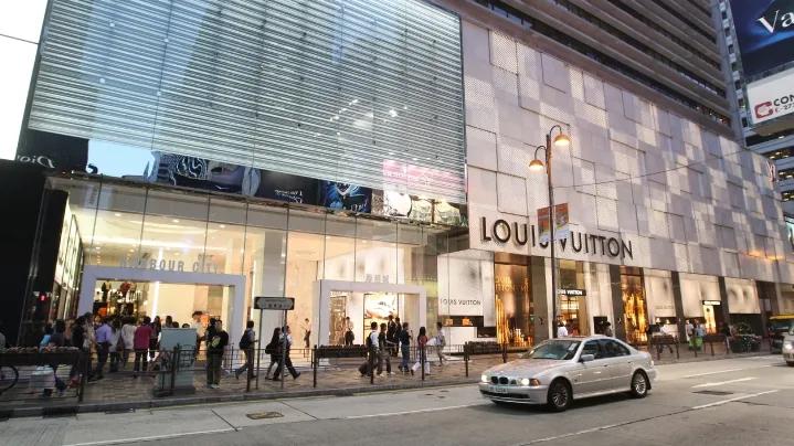 海港城业绩,海南国际免税城一年营收