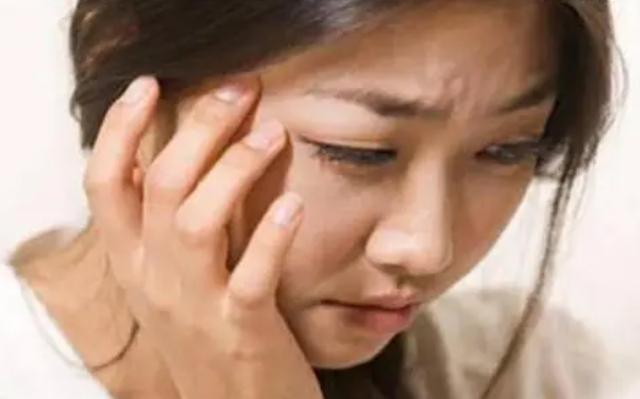 一个47岁的女子长期喝蒲公英泡水,39岁女子常喝蒲公英水发生了什么