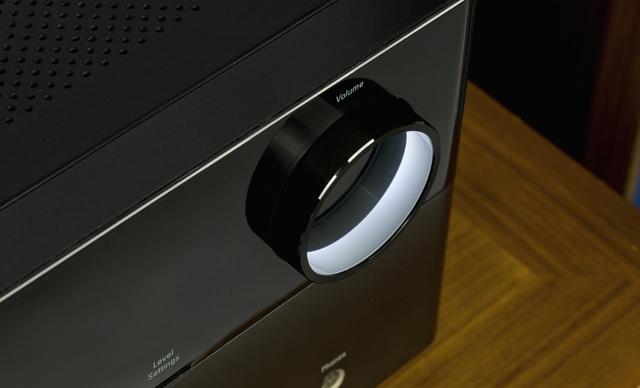 哈曼卡顿的旗舰功放有哪些,不走寻常路的奇葩