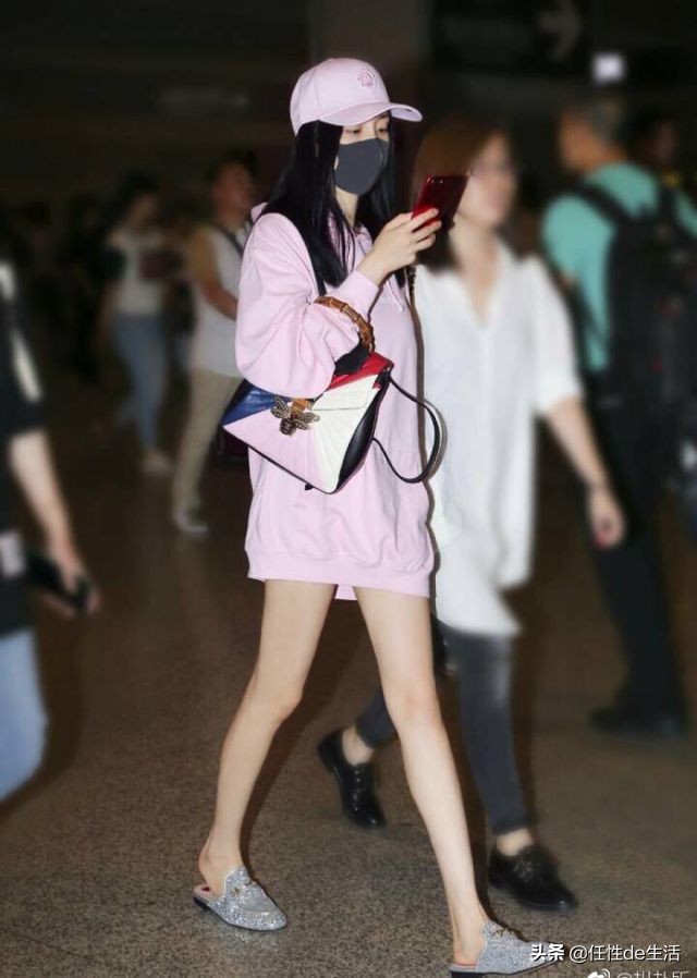 带货女王杨幂当之无愧,杨幂代言sw长靴