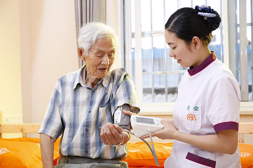 中青养老服务,中青元化健康有限公司