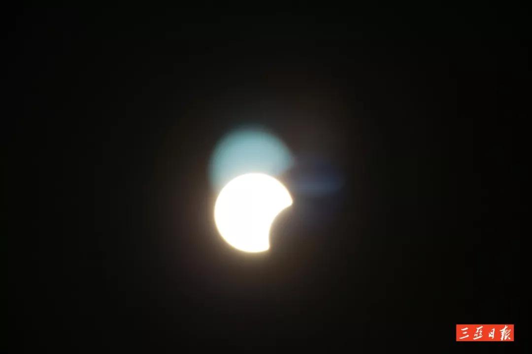 快抬头看！今天福建天空上演“天狗食日”奇观！第一波网友图来了