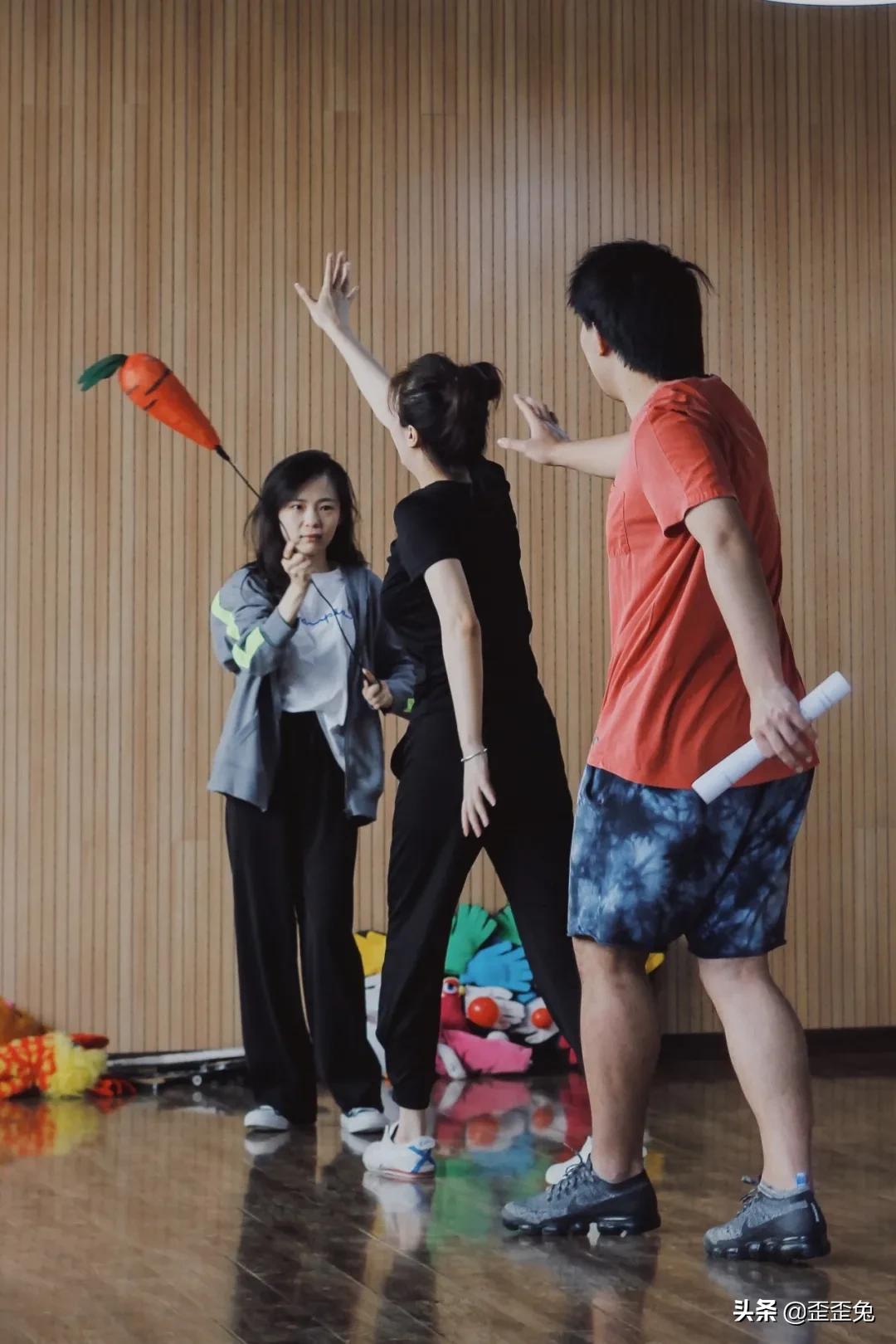 歪歪兔迷幻岛大冒险,歪歪兔儿童剧