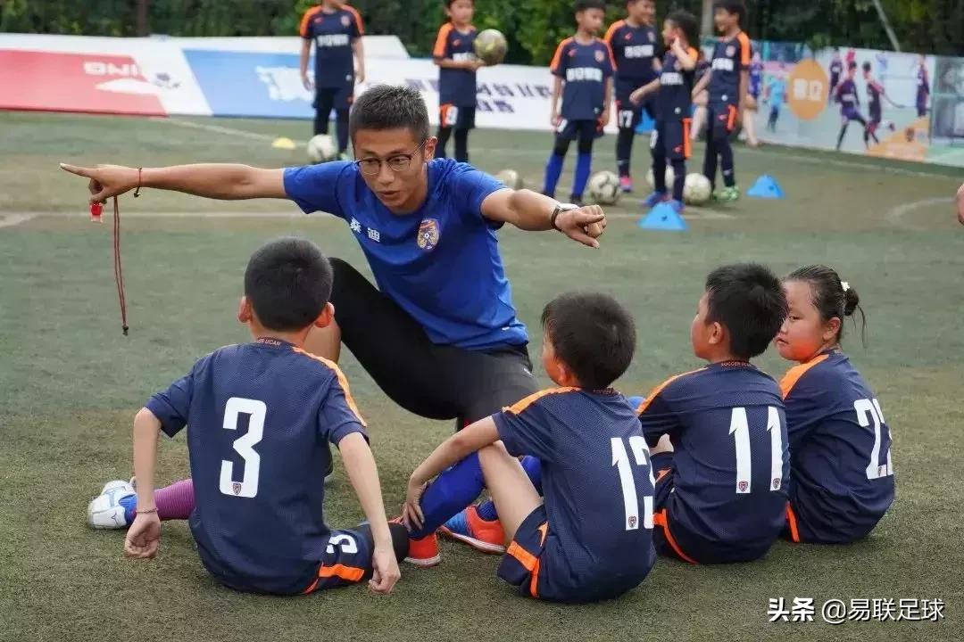 易联梯队训练赛,西安暑假易联足球培训班青少年