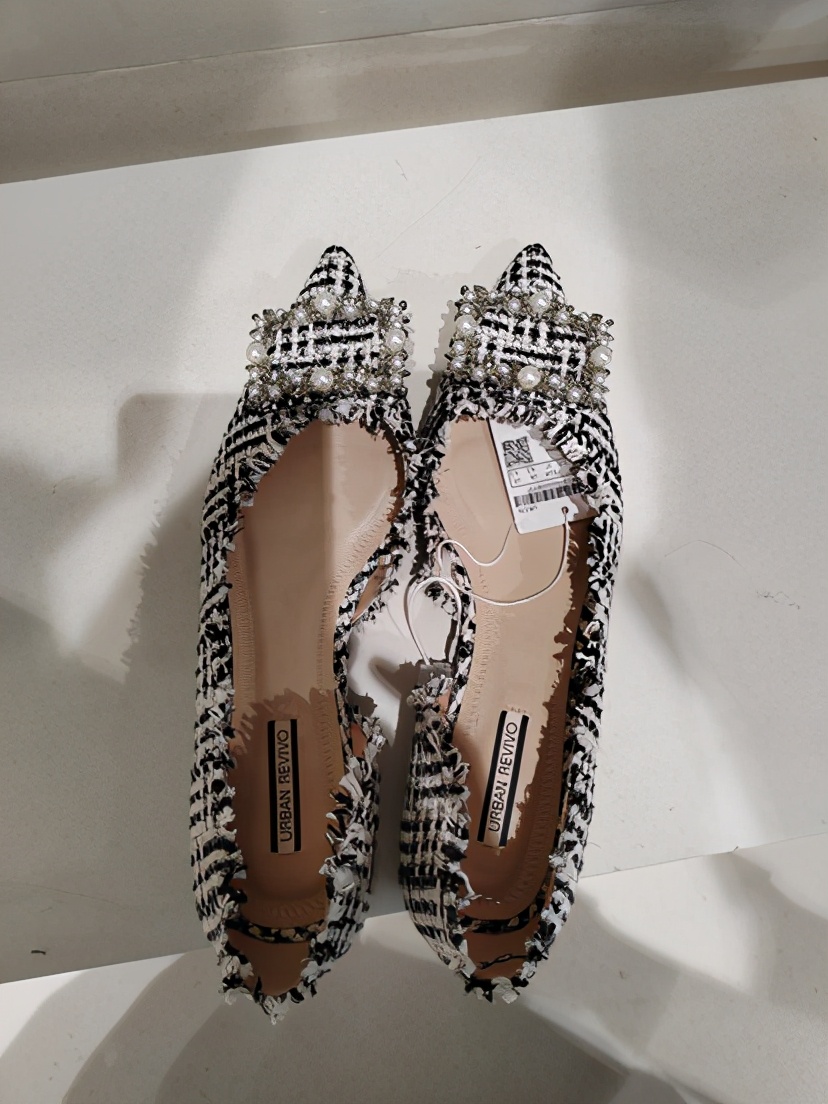 今天推荐几款zara凉鞋,zara和ur同款