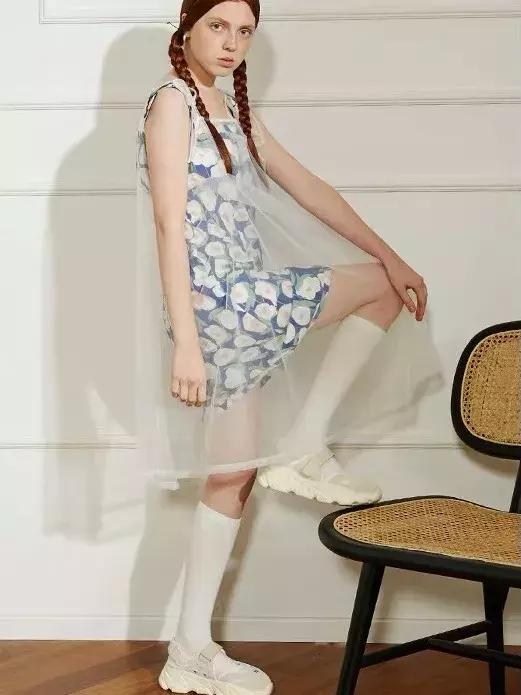 比欧阳娜娜好看的衣服,95后小花欧阳娜娜