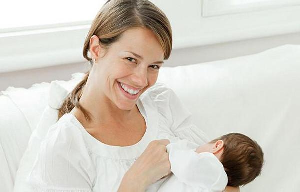 孩子老是吐奶怎么办呀,孩子总吐奶咋回事