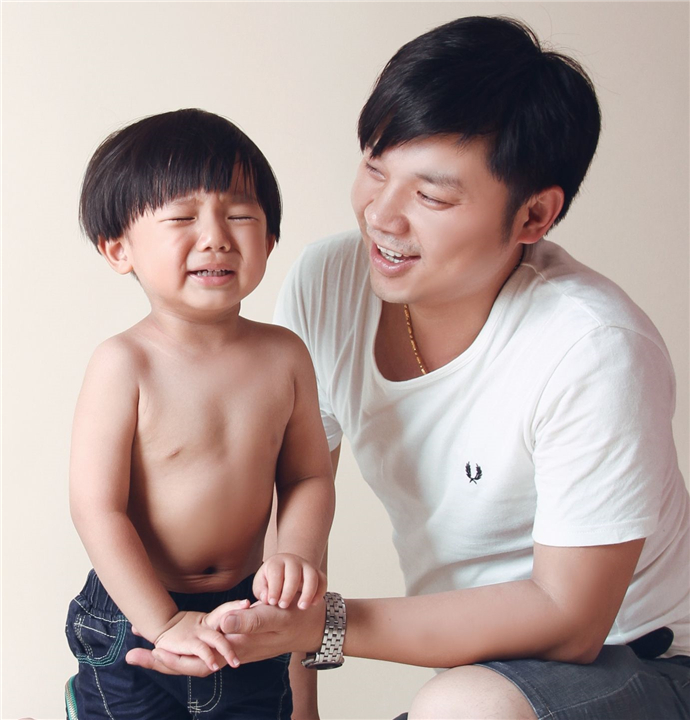 男孩偷藏妈妈*裤内**?今天我们郑重来谈谈孩子的那些“羞羞事”