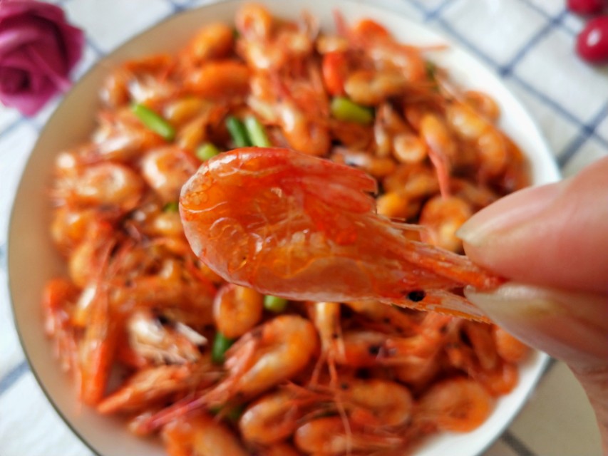 香酥小河虾老少皆宜的补钙佳品,传说中的香酥小河虾既补钙又美味