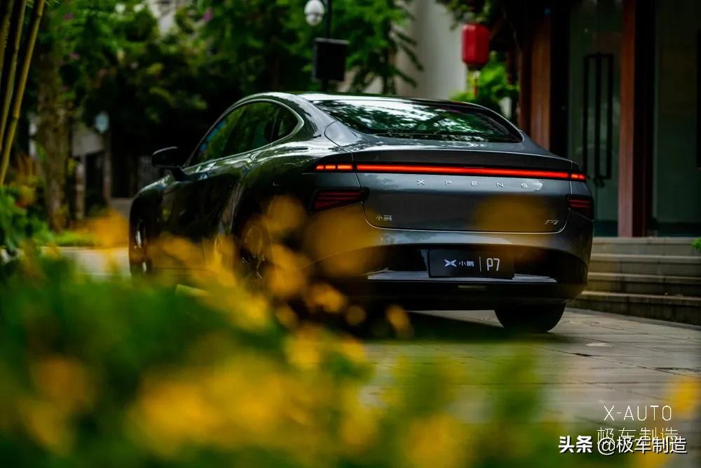 小鹏p7新能源汽车深度评测,2020最好纯电动汽车小鹏p7