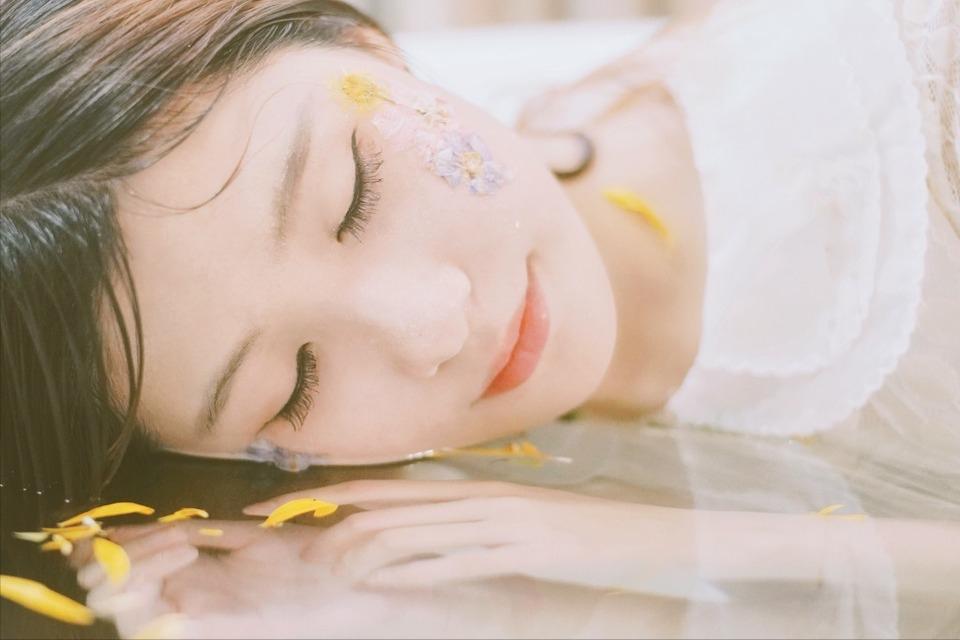 婴儿起名字带姓氏怎么起好听一点,宝宝起名和姓氏有关吗